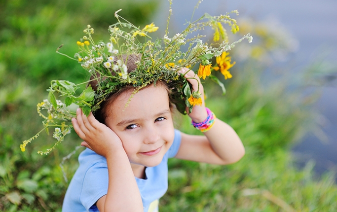 A magical garland... heralds the coming of spring 